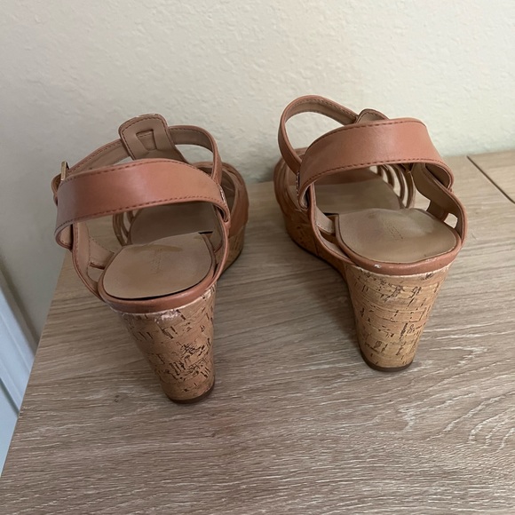 Tan Wedges Size 10 - Picture 6 of 6